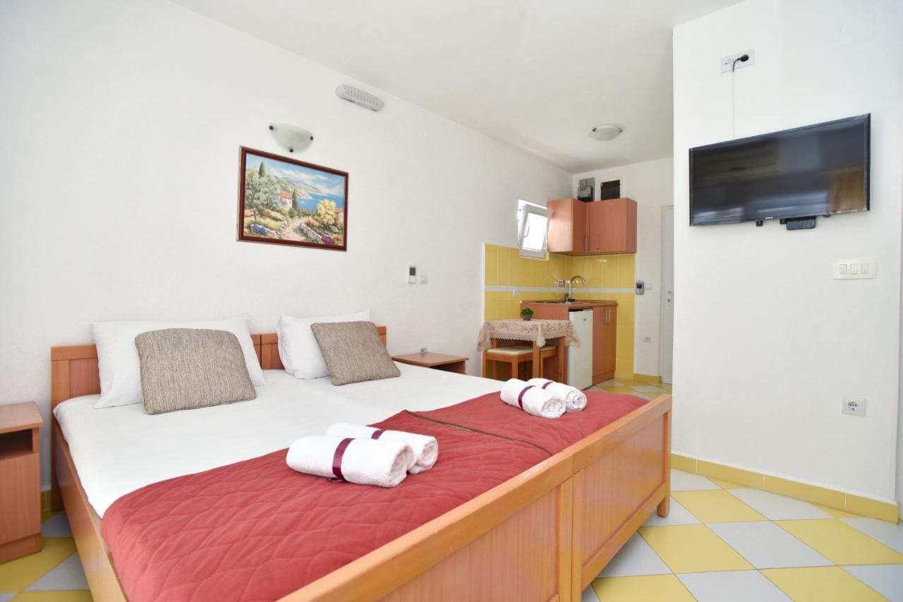 D&D Apartments Tivat Eksteriør bilde
