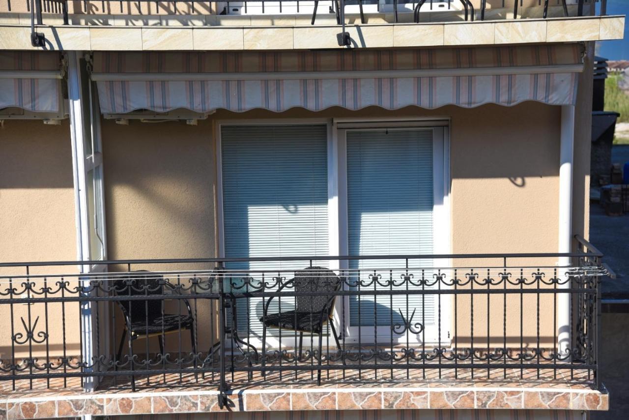 D&D Apartments Tivat Eksteriør bilde