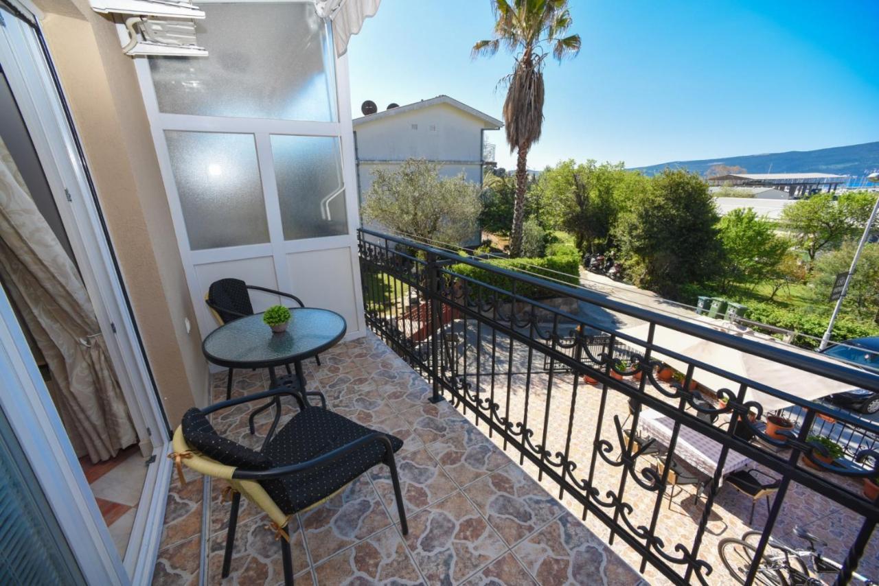 D&D Apartments Tivat Eksteriør bilde