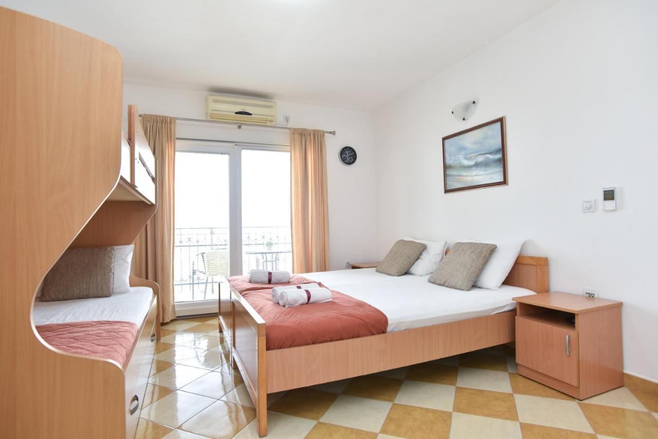 D&D Apartments Tivat Eksteriør bilde