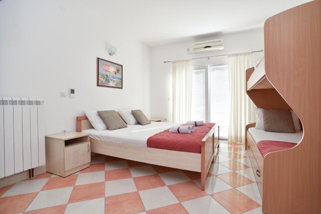 D&D Apartments Tivat Eksteriør bilde