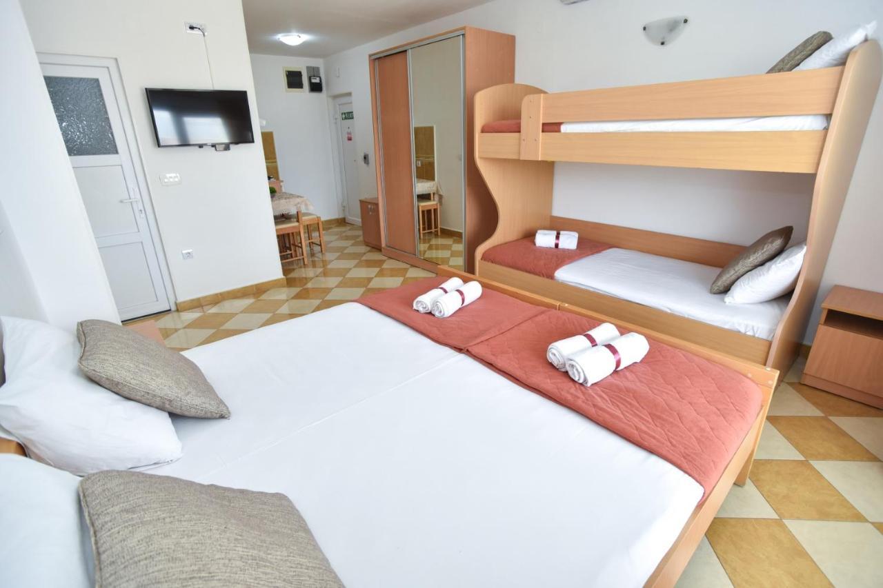 D&D Apartments Tivat Eksteriør bilde