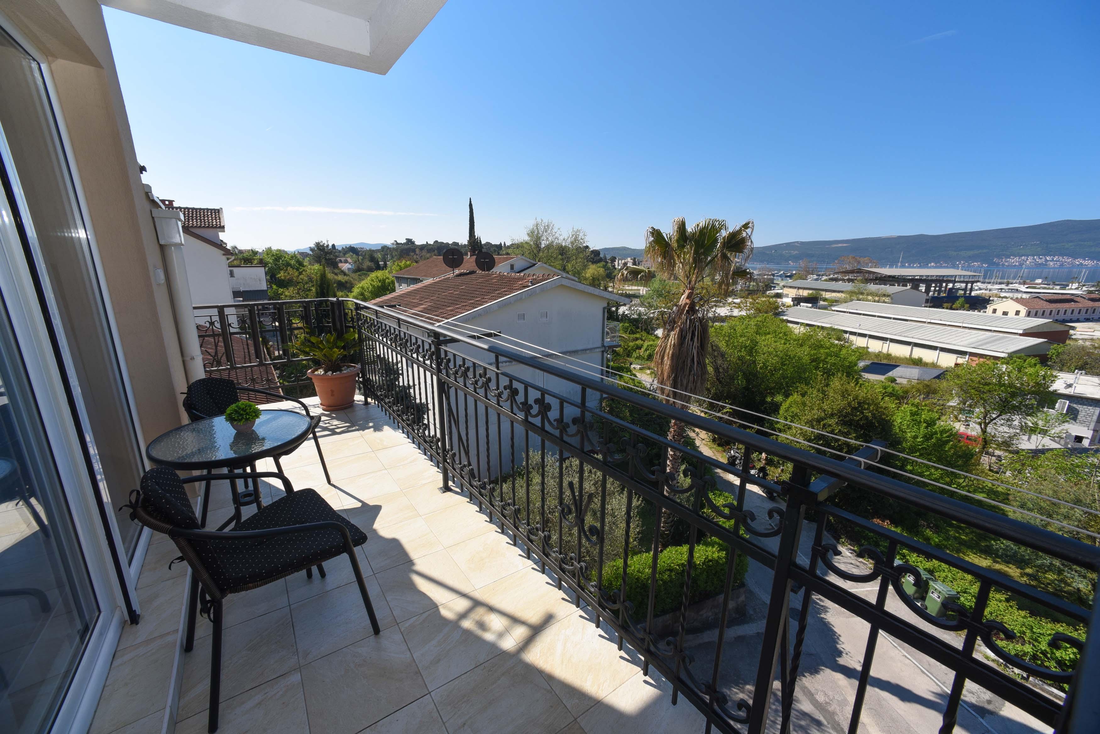 D&D Apartments Tivat Eksteriør bilde