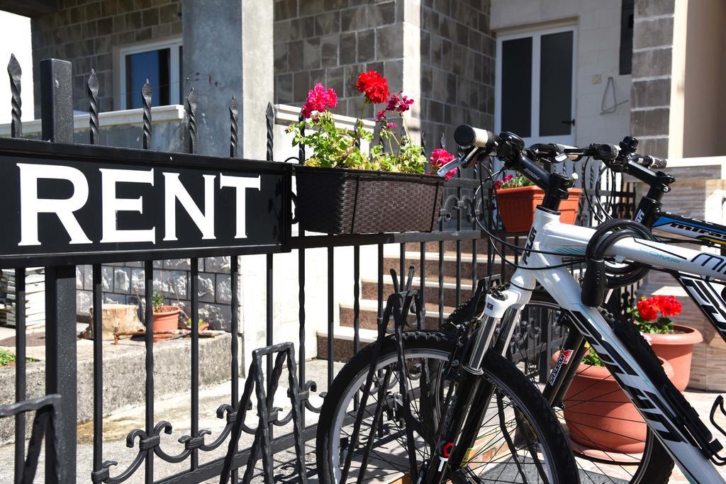 D&D Apartments Tivat Eksteriør bilde